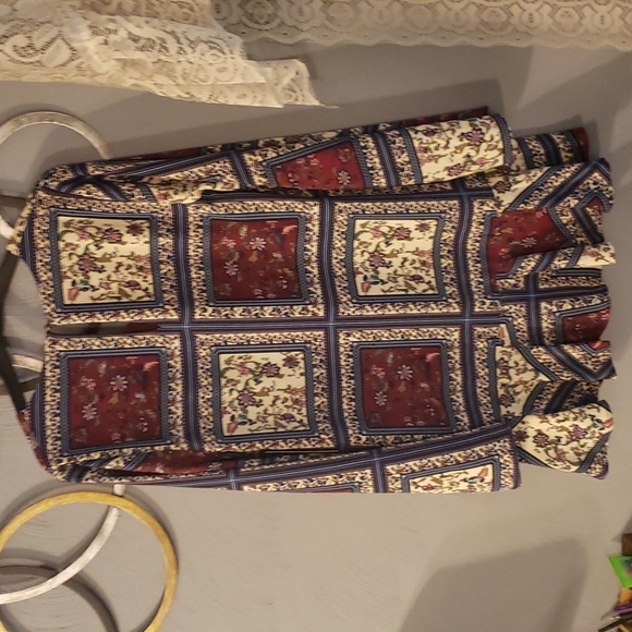 LULUS Crack a Smile Cream and Plum Multi Print Long Sleeve Shift Dress - NWT - Picture 6 of 15